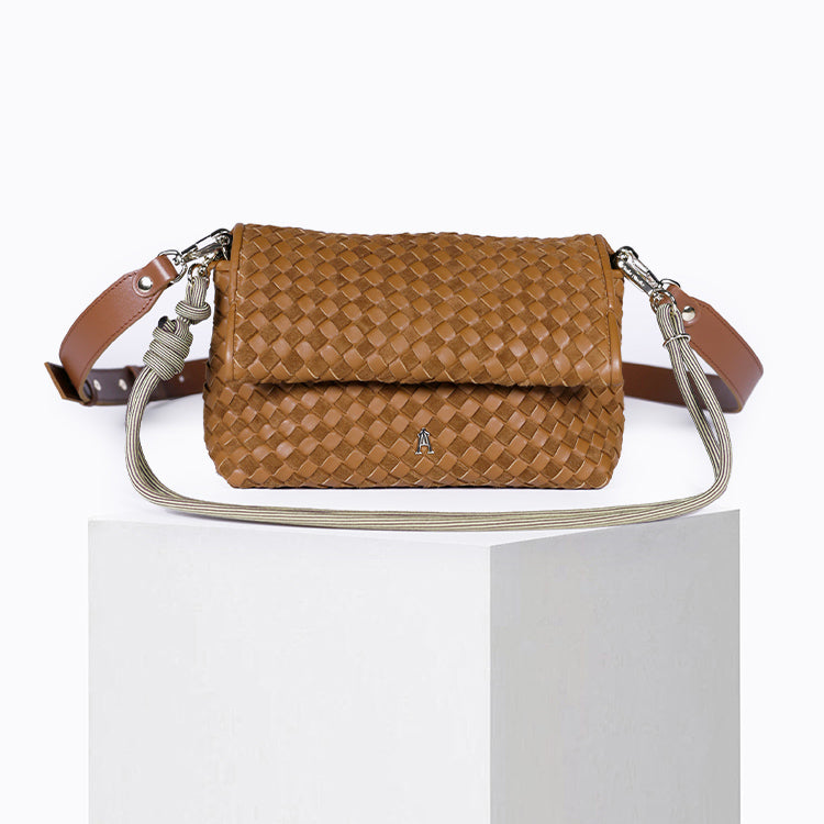 Amie Tressé Bi Cognac
