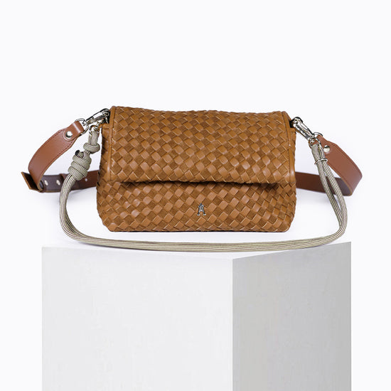 Amie Tressé Bi Cognac