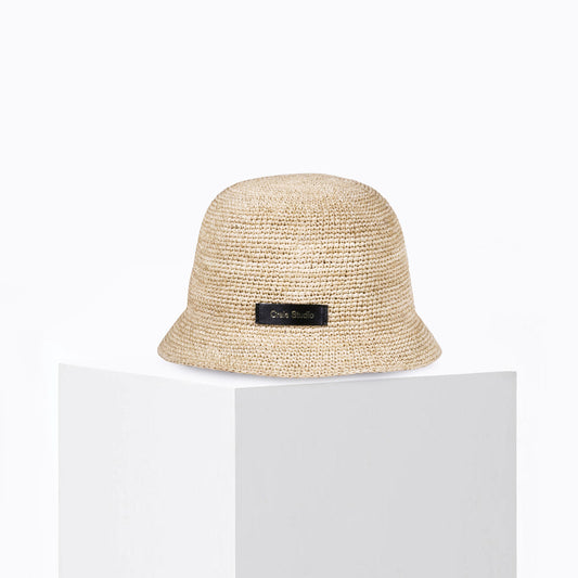 Sombrero de pescador de rafia natural