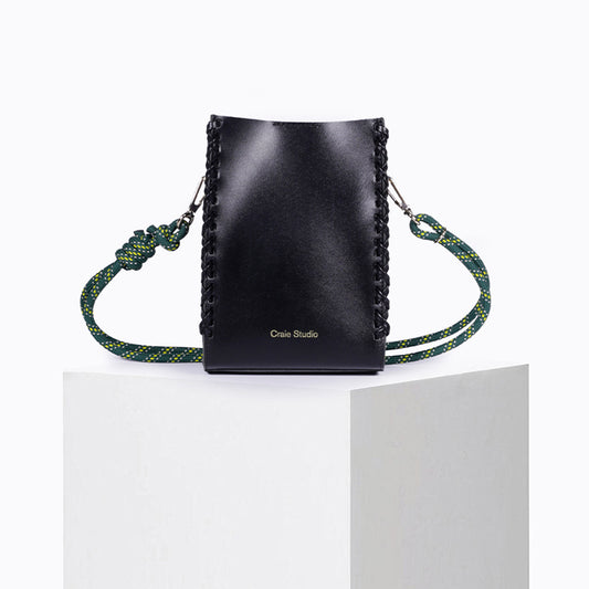 Essence Stitch Noir