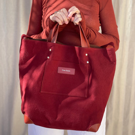 Lips Grand Ruban Tote Bag