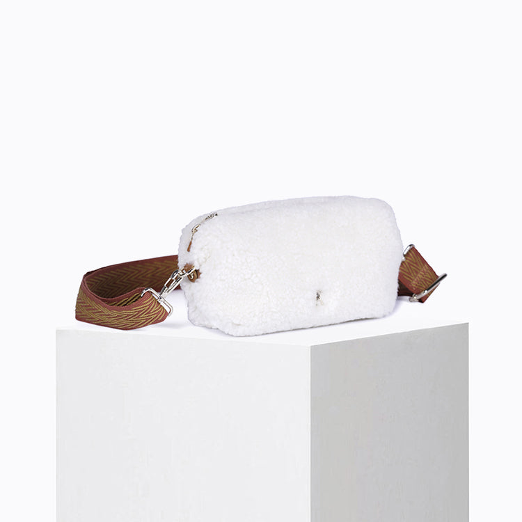 Natural Wool Cloud Pouch