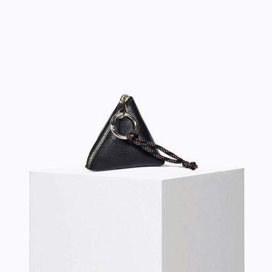 Pyramide Grainé Noir